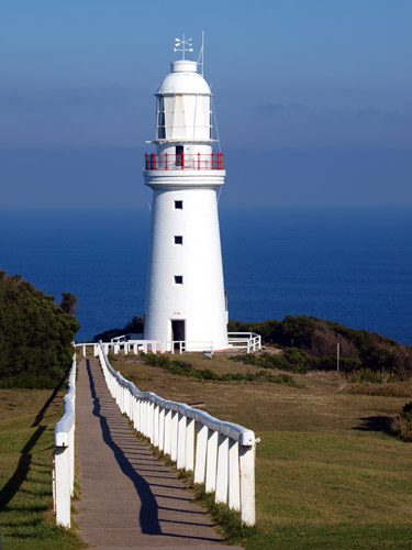 striking photo of lighthouse
